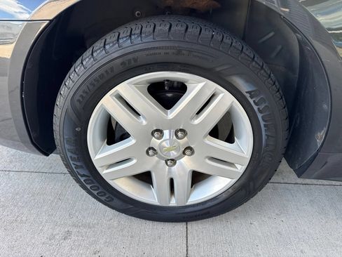 Used 2014 Chevrolet Impala LT w/ LT Sunroof Package FWD image 16