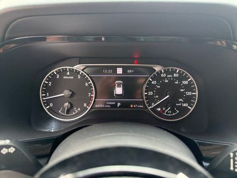 Used 2024 Nissan Pathfinder SL w/ SL Premium Package FWD image 18