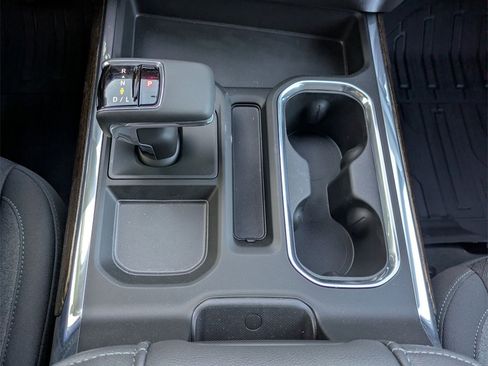 New 2026 GMC Sierra 1500 Elevation image 13