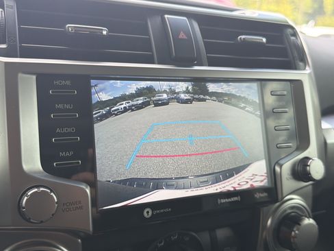 Used 2024 Toyota 4Runner SR5 Premium w/ Moonroof Package AWD/4WD image 7