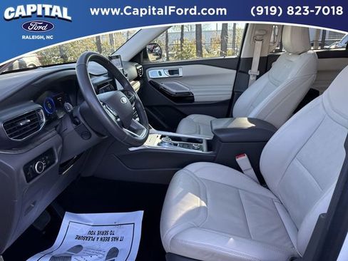 Certified 2023 Ford Explorer Platinum w/ Technology Package image 17