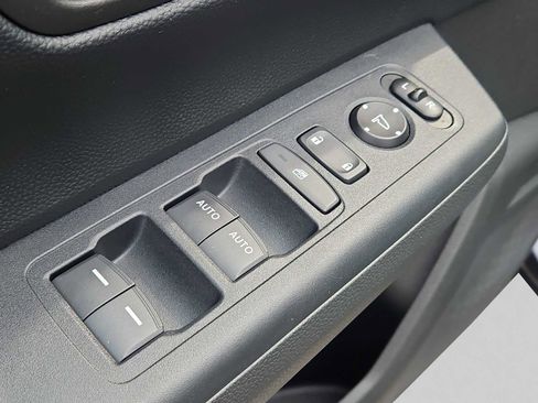 Certified 2024 Honda CR-V EX image 25