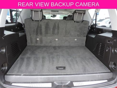 Used 2016 Chevrolet Suburban LT RWD image 13