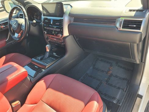 Used 2023 Lexus GX 460 Premium image 19