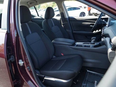 Used 2025 Nissan Sentra SV w/ Trunk Package FWD image 12