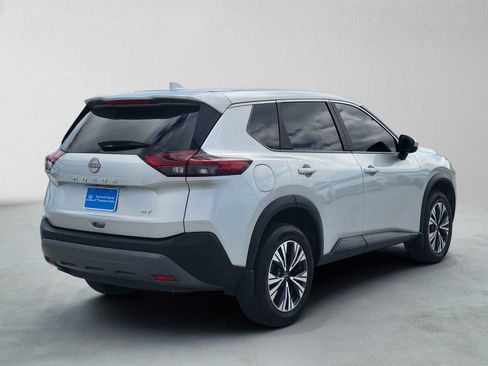 Used 2023 Nissan Rogue SV FWD image 3