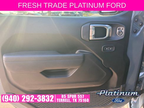Used 2025 Jeep Wrangler Unlimited Sport AWD/4WD image 21