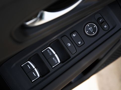 Used 2025 Honda Accord EX-L image 39