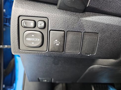 Used 2017 Toyota Corolla iM w/ All-Weather Mat Package image 28