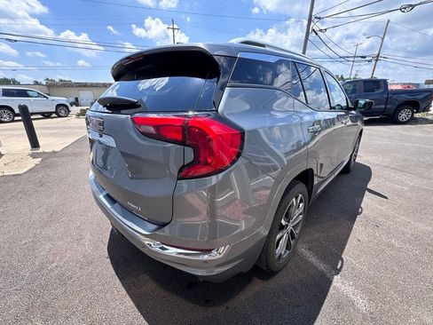 Used 2019 GMC Terrain Denali w/ Driver Alert Package II AWD/4WD image 5