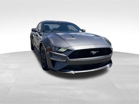 Used 2022 Ford Mustang Premium RWD image 7
