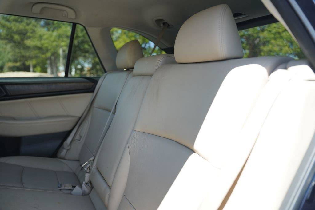 Used 2018 Subaru Outback 3.6R Limited AWD/4WD image 11