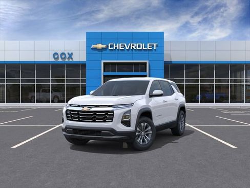 New 2026 Chevrolet Equinox LT FWD image 8