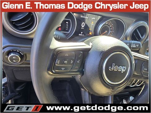 Certified 2023 Jeep Gladiator Willys image 22