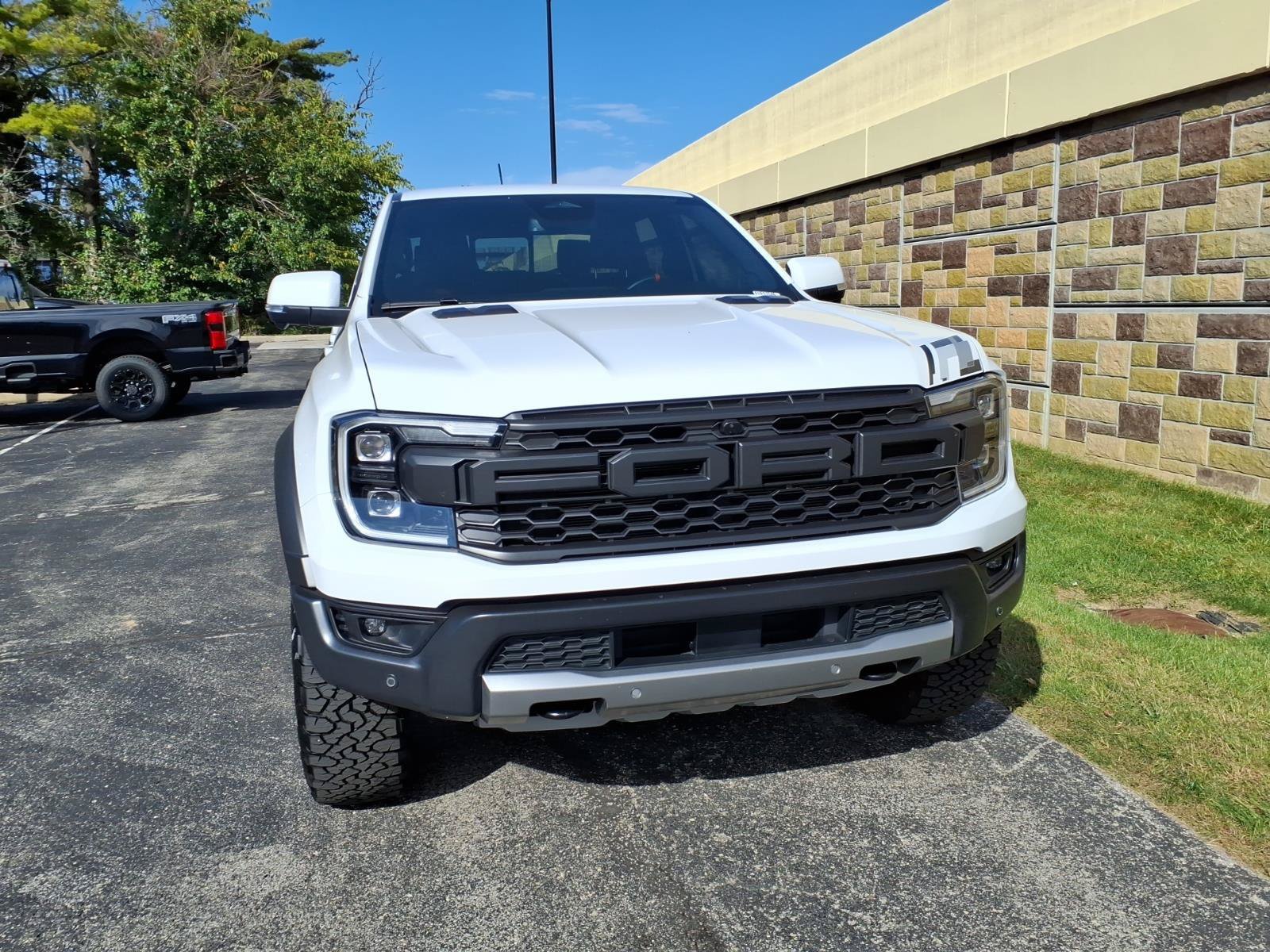 Used 2025 Ford Ranger Raptor AWD/4WD image 3