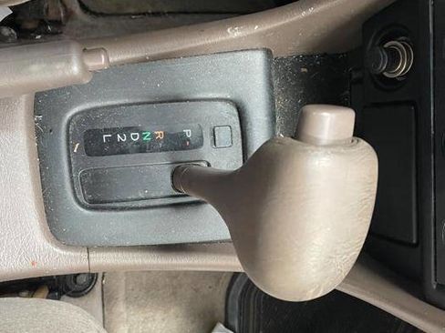 Used 2001 Toyota Camry LE image 34