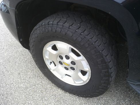 Used 2013 Chevrolet Tahoe LS w/ Convenience Package image 8