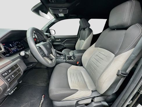 Used 2024 Toyota Tacoma TRD Sport AWD/4WD image 13