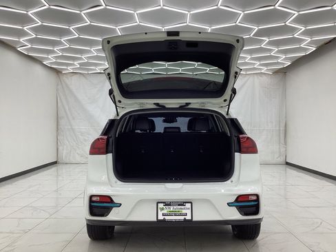 Used 2022 Kia Niro EX w/ Cold Weather Package FWD image 42