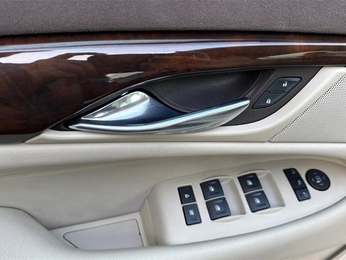 Used 2016 Cadillac Escalade Premium image 14