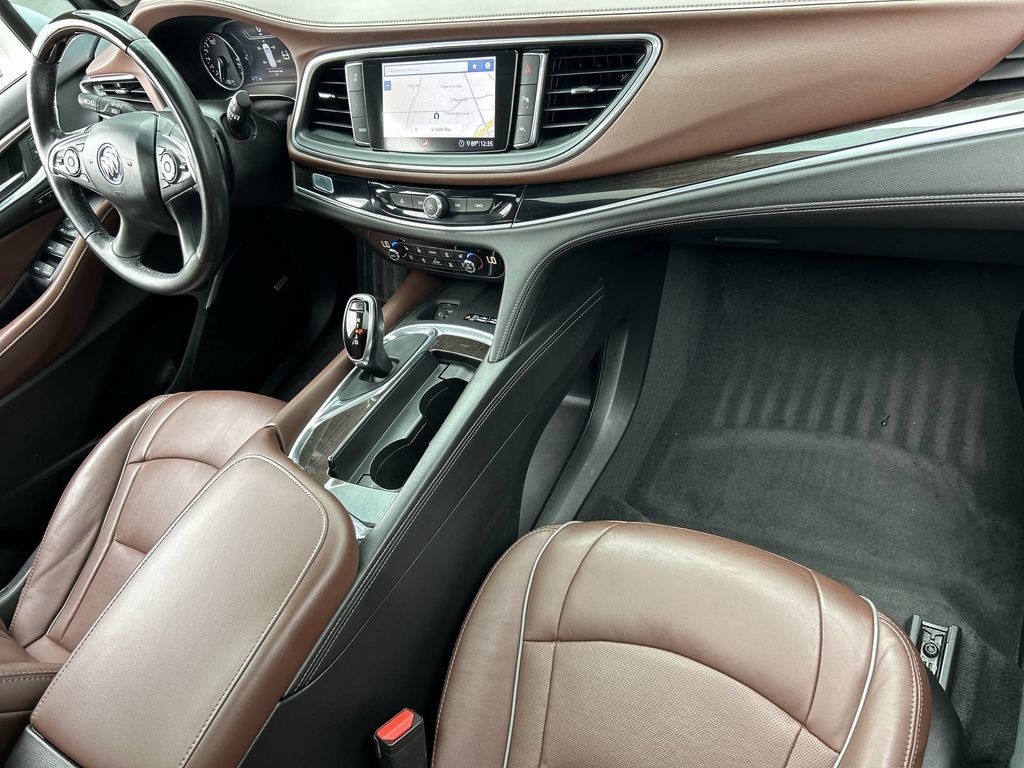 Used 2020 Buick Enclave Avenir w/ Avenir Technology Package FWD image 30