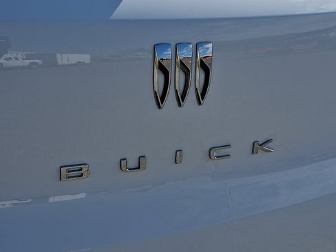 Certified 2024 Buick Encore GX Preferred w/ Comfort Package image 31