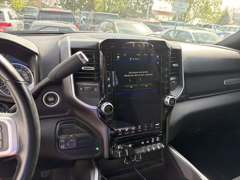 Used 2021 RAM 2500 Big Horn w/ Level B Equipment Group image 9