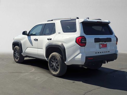 Certified 2026 Toyota 4Runner SR5 AWD/4WD image 5