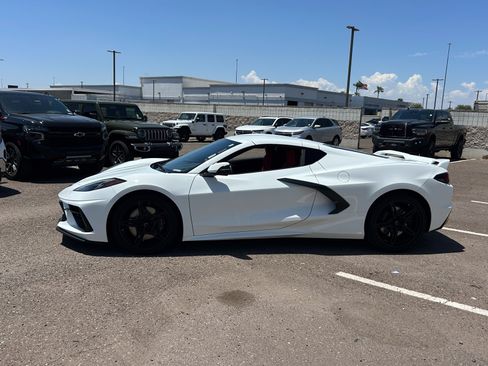 Used 2023 Chevrolet Corvette Stingray Coupe w/ Z51 Performance Package RWD image 2