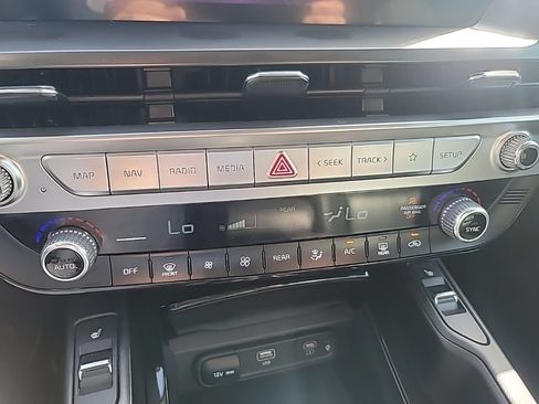 Certified 2025 Kia Telluride S AWD/4WD image 19