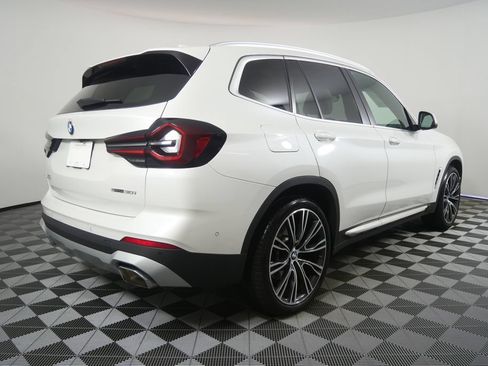 Used 2024 BMW X3 sDrive30i w/ Premium Package RWD image 3