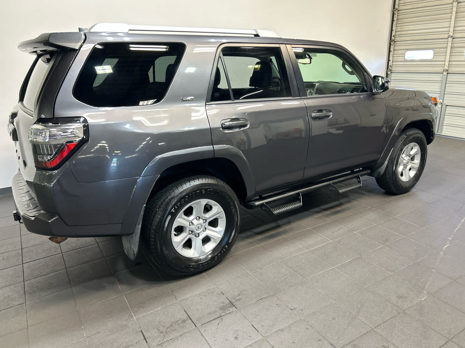 Used 2018 Toyota 4Runner SR5 Premium AWD/4WD image 5