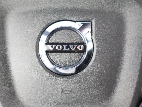 Used 2021 Volvo XC40 T5 R-Design w/ Advanced Package AWD/4WD image 34