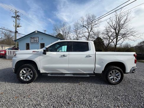 Used 2019 Chevrolet Silverado 1500 LTZ w/ LTZ Premium Package image 4