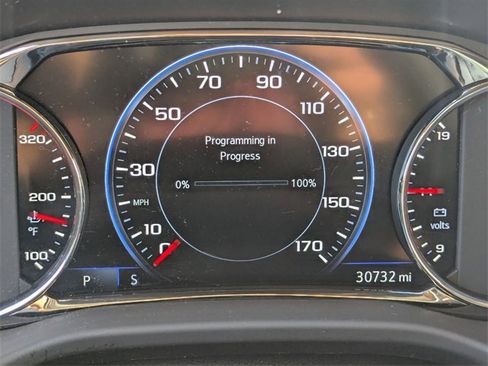 Used 2022 GMC Acadia AT4 w/ Technology Package image 37