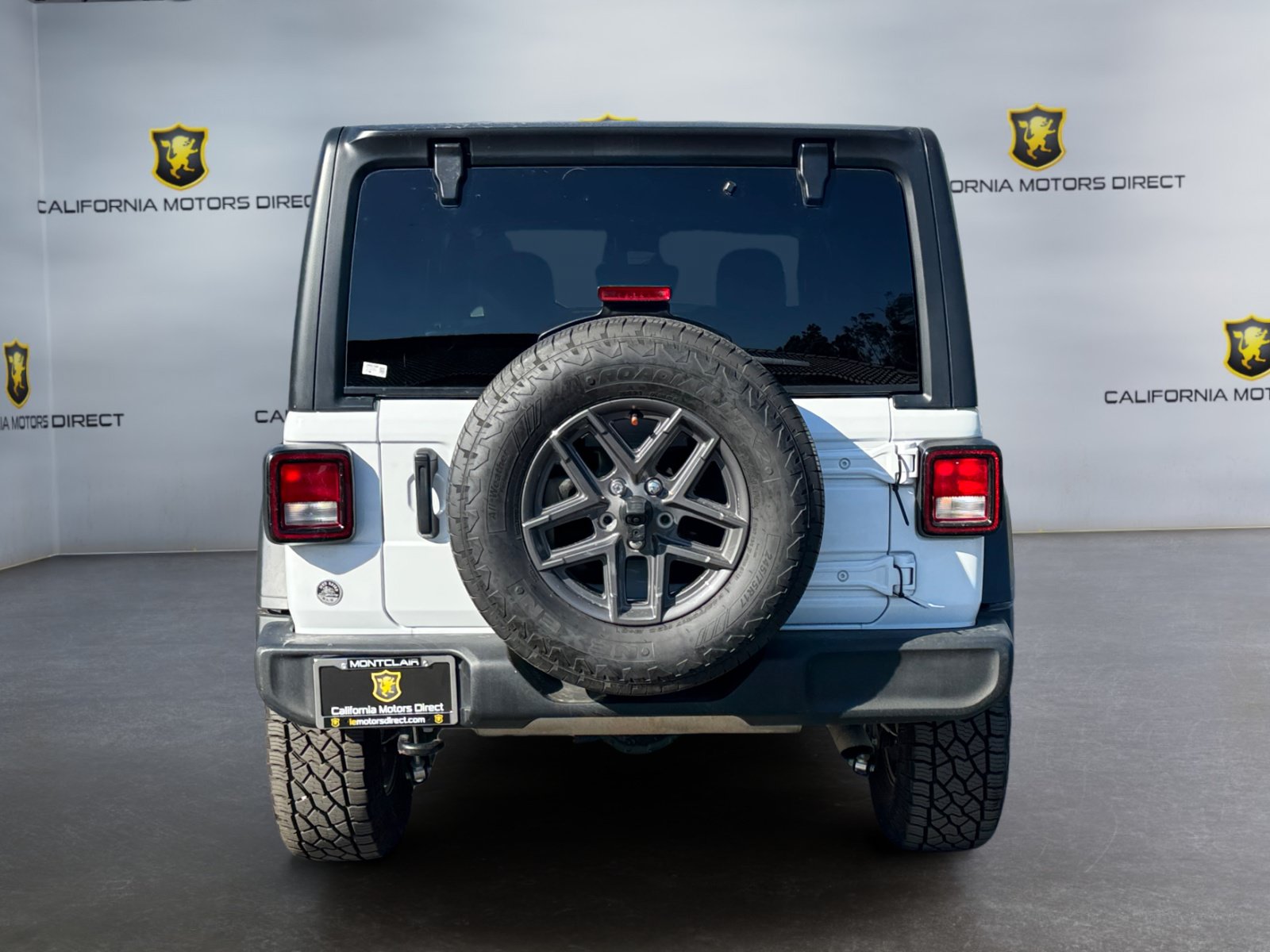 Used 2025 Jeep Wrangler Unlimited Sport AWD/4WD image 4