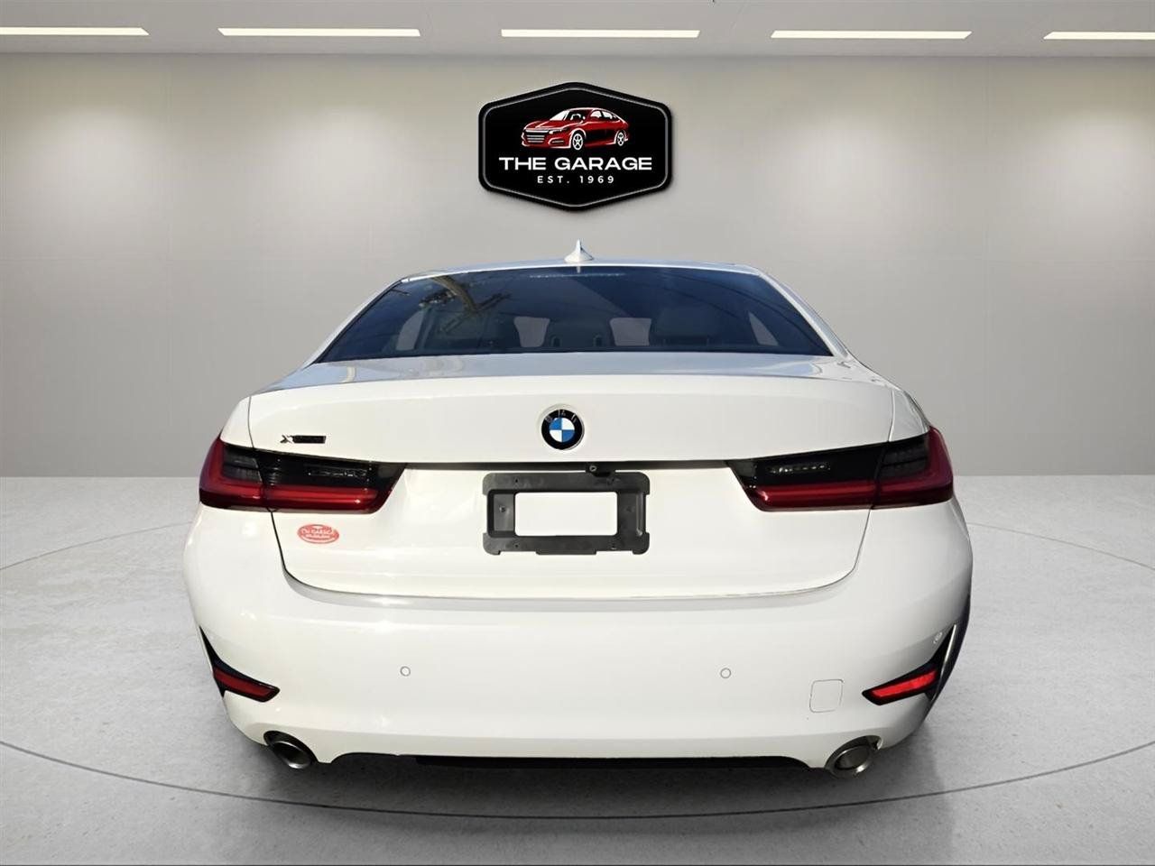 Used 2019 BMW 330i xDrive Sedan w/ Convenience Package AWD/4WD image 5