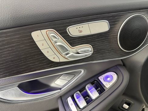 Used 2022 Mercedes-Benz GLC 300 image 25