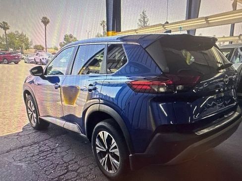 Certified 2023 Nissan Rogue SV FWD image 10