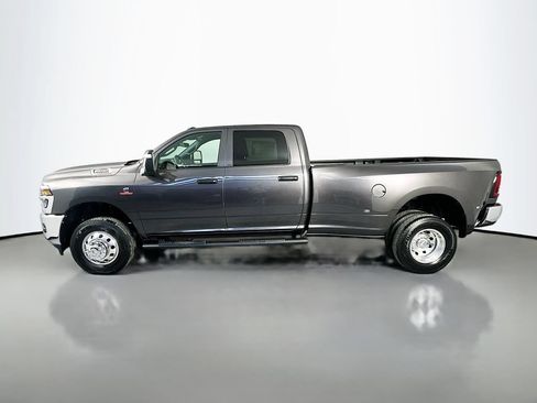 New 2026 RAM 3500 Tradesman AWD/4WD image 4
