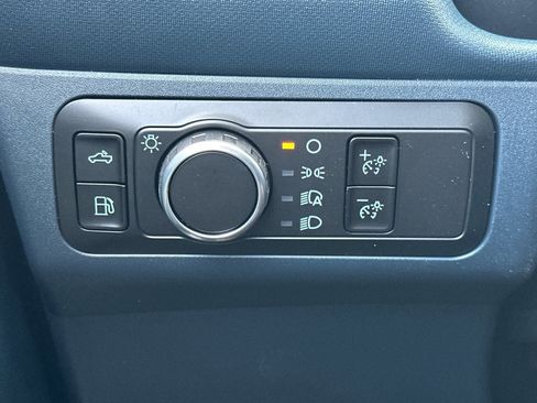 New 2025 Ford Maverick XLT image 24