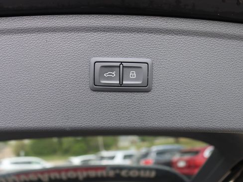 Used 2018 Audi Q5 2.0T Premium Plus w/ Premium Plus Package image 40