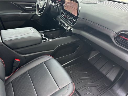 New 2024 Chevrolet Silverado EV RST AWD/4WD image 15