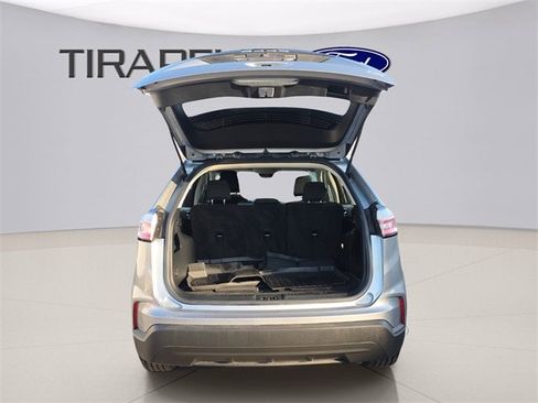 Certified 2022 Ford Edge SE image 20