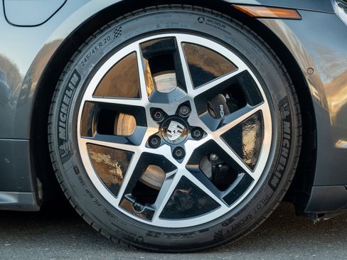 Used 2025 Porsche Taycan 4S image 15