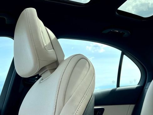 Certified 2024 Mercedes-Benz C 300 4MATIC Sedan image 19