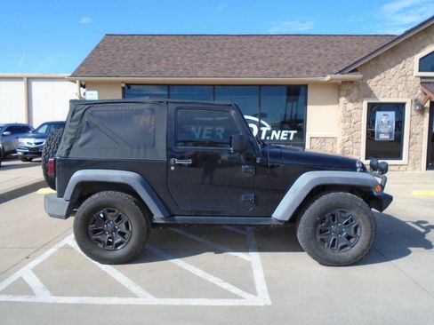 Used 2012 Jeep Wrangler Sport image 4