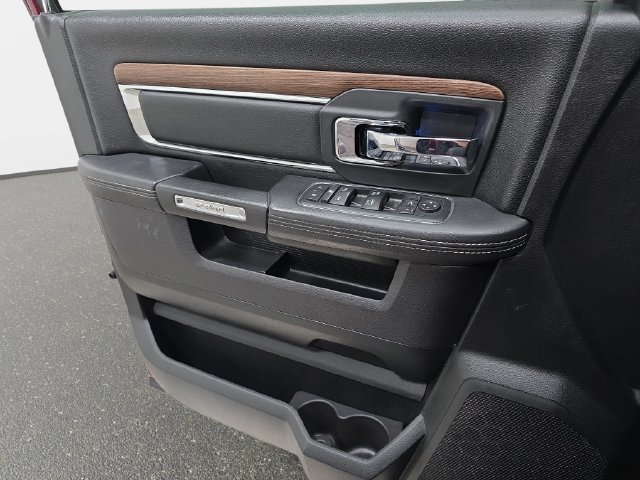 Used 2017 RAM 1500 Laramie w/ Convenience Group AWD/4WD image 26