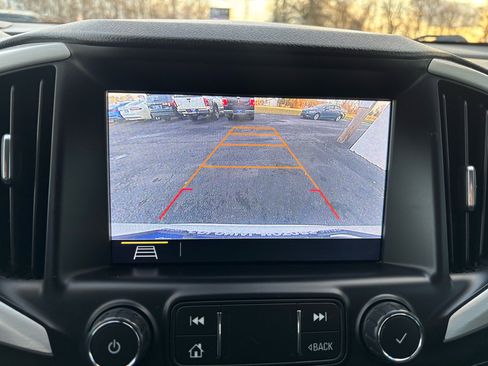 Used 2020 GMC Terrain SLT w/ Preferred Package image 17