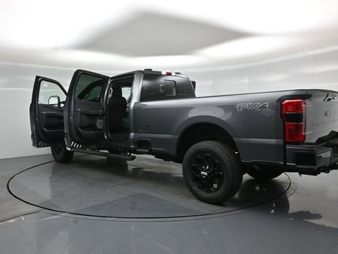 New 2026 Ford F350 Lariat w/ Black Appearance Package AWD/4WD image 34
